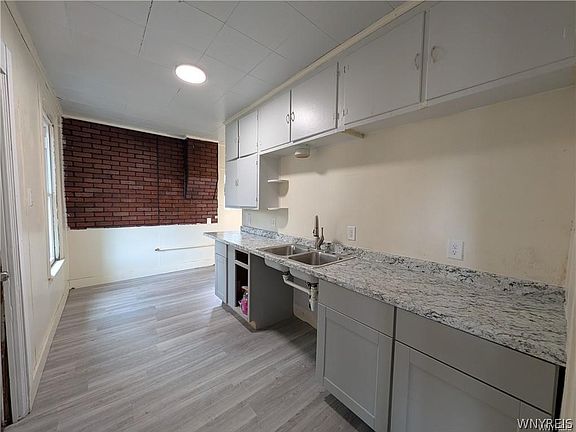 5th image of 616 7th St