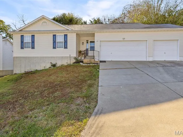 4329 NW Point Dr, House Springs, MO 63051