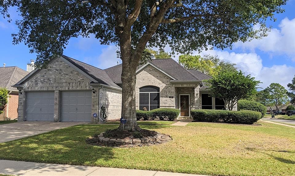 1st image of 212 Leghrand Ct