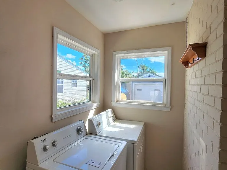 206 Berry Rd — Photo 18