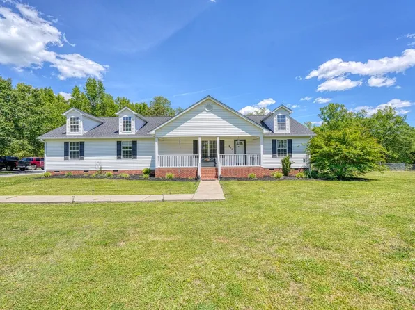 909 Rocky Ridge Rd, Enoree, SC 29335