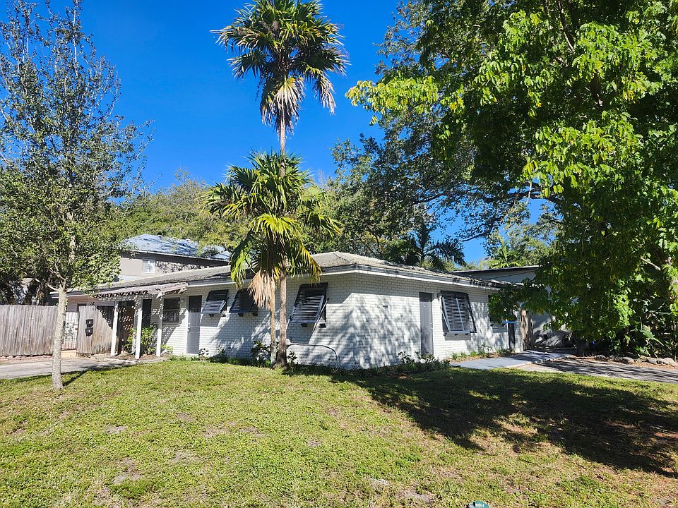 1st image of 816 SW 14th Ave
