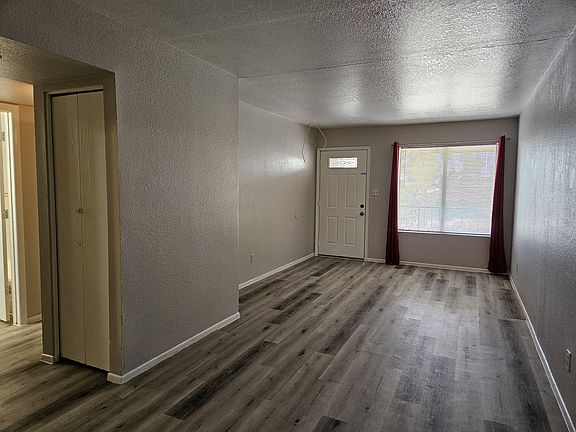 2nd image of 738 E 1st Ave