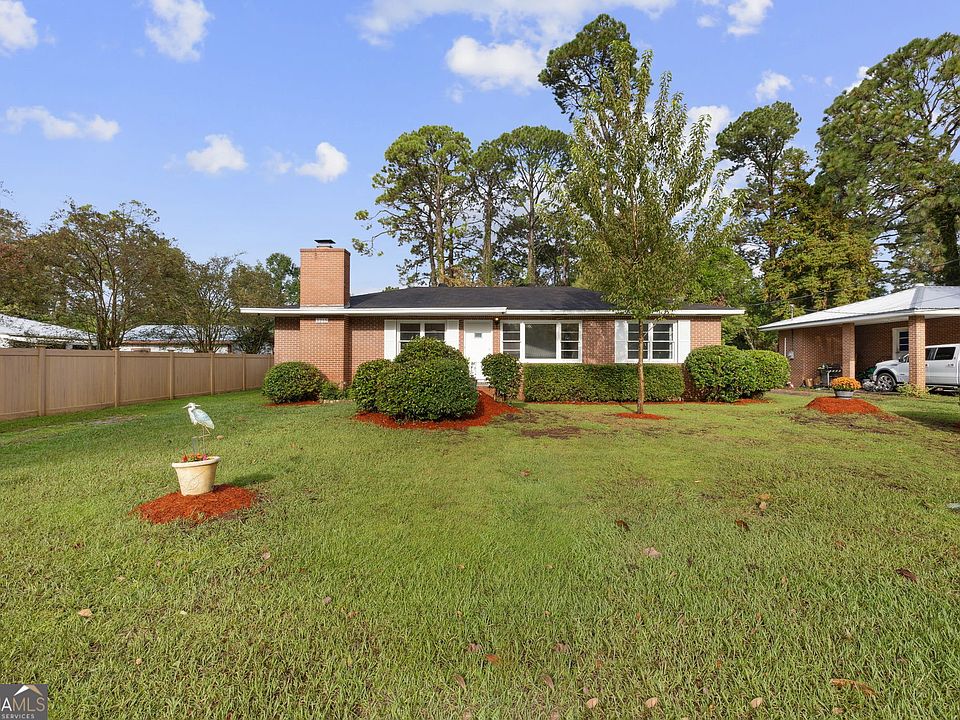 1st image of 3215 Wesley Ave