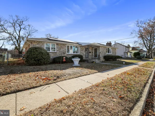 8402 Holman Ave, Pennsauken, NJ 08110