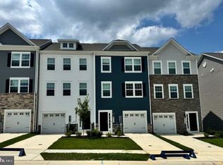 8350 Dieter Dr, Rosedale, MD 21237