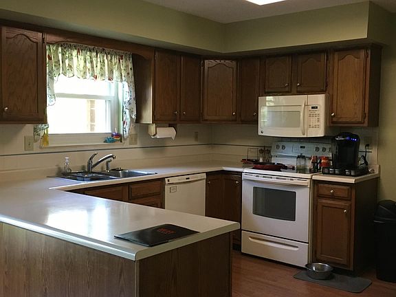 2nd image of 3746 Schroeder Dr