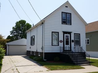 1821 22nd St, Two Rivers, WI 54241