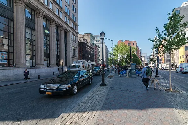 Rented by Sky Management | media 40