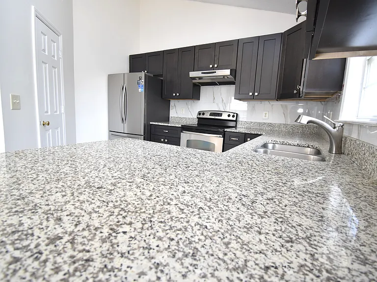 205 Lasalle Way — Photo 8