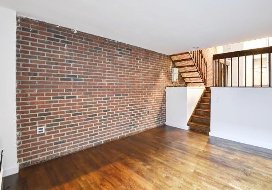 1st image of 153 E 88th St #3F