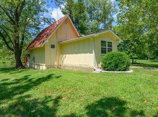 25604 Annies Point Rd, Freeman, MO 64746