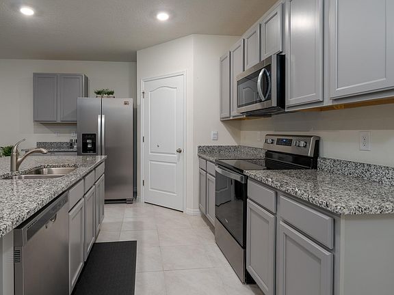 3rd image of 5303 Timberland Ave