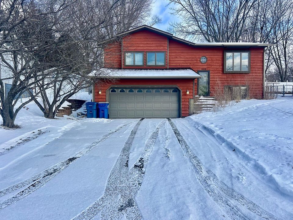 1st image of 1018 N Benton Dr
