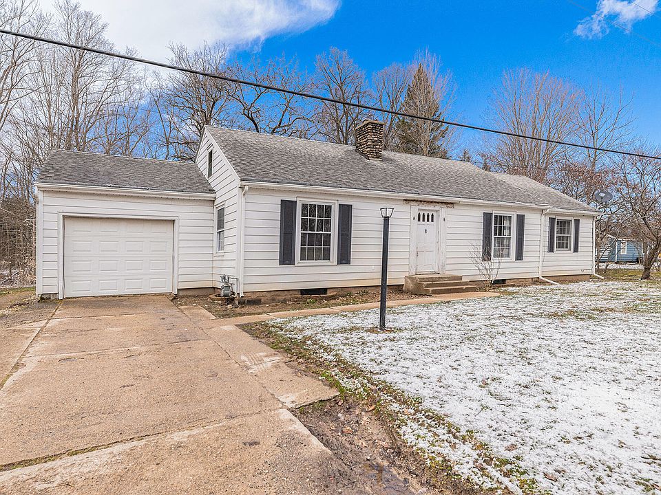 1204 32nd St, Allegan, MI 49010 Zillow