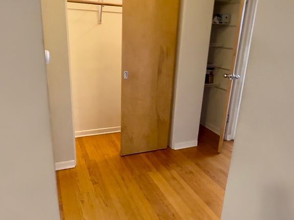 5th image of 7224 W Palatine Ave