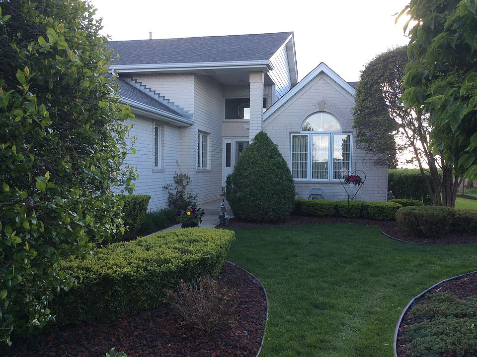 1st image of 16234 Hummingbird Hill Dr