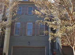 17 Oakhurst Common Dr, Decatur, GA 30030