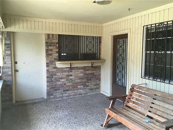 5th image of 1812 S Crest Dr