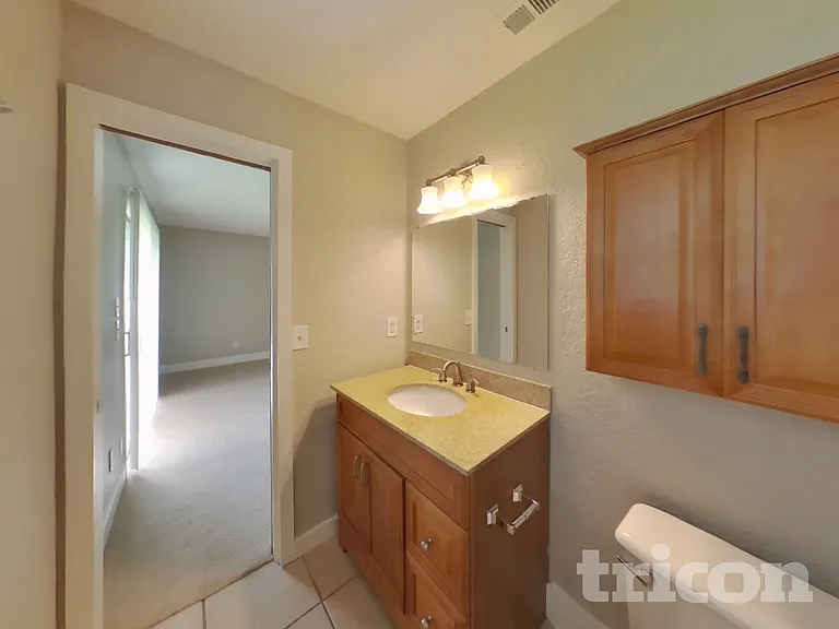 554 Peregrine Ct — Photo 10