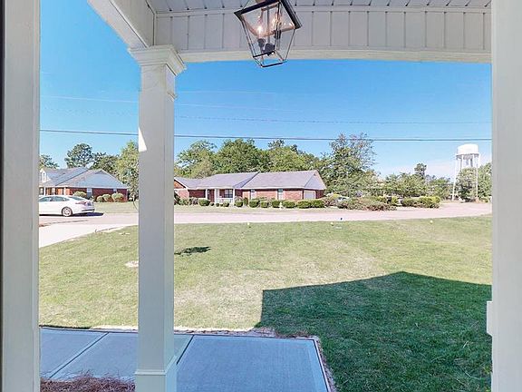 5th image of 3936 Bowen Dr