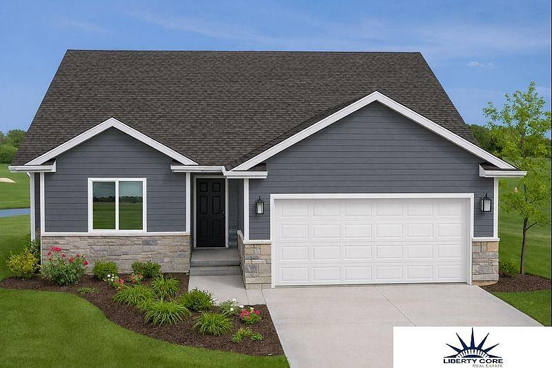 1st image of 2907 Lakeside Dr