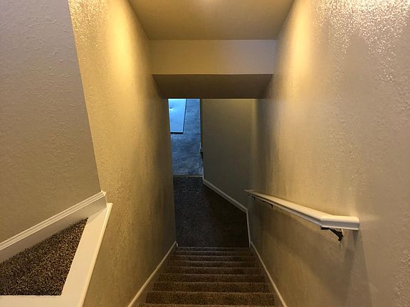 3rd image of 211 Monterey Blvd