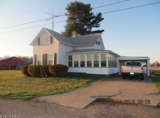 3297 Sharon Dr SE, New Philadelphia, OH 44663