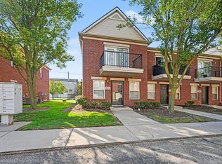 282 E Palmer St, Detroit, MI 48202