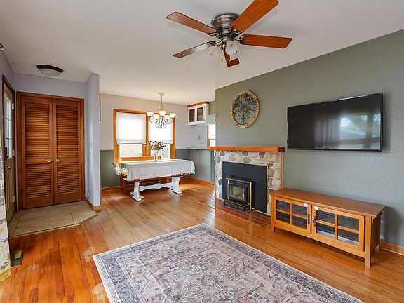 2nd image of W167N8446 Theodore AVENUE