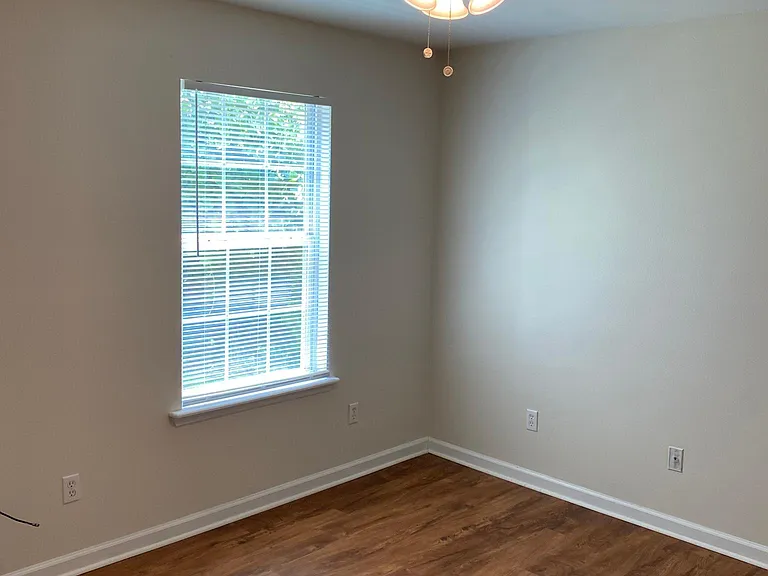 97 Bass St — Photo 11