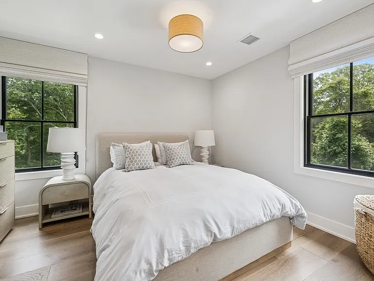 45 Sandra Rd — Photo 36
