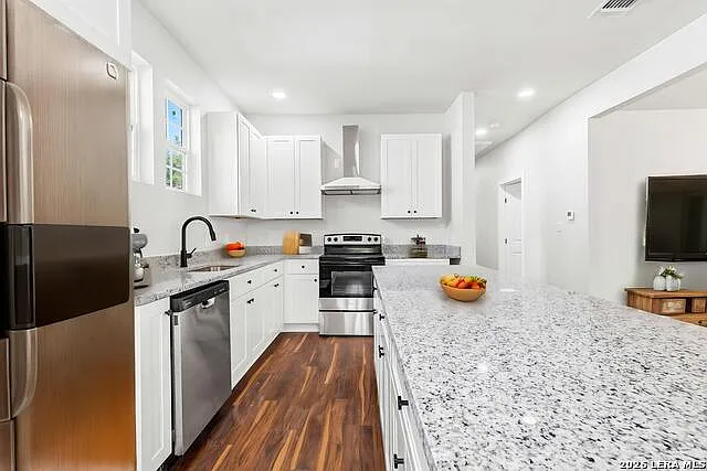 823 W French Pl — Photo 10