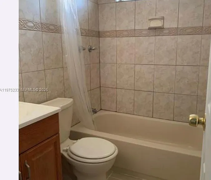 401 SW 8th St #A — Photo 9
