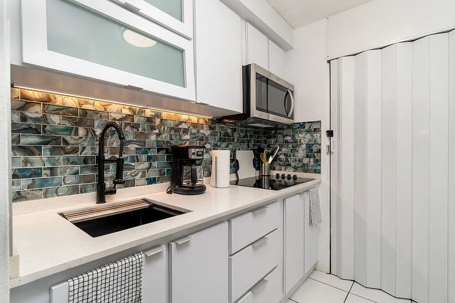 5757 Avenida Isla Verde #602