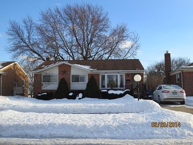 1st image of 32231 Grandview Ave