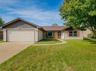 308 Glenridge Ln, Schaumburg, IL 60193