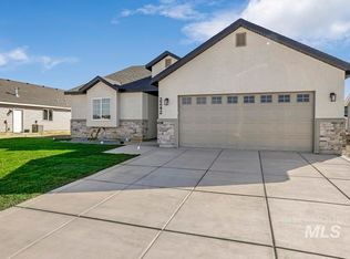 2242 Zion St, Burley, ID 83318