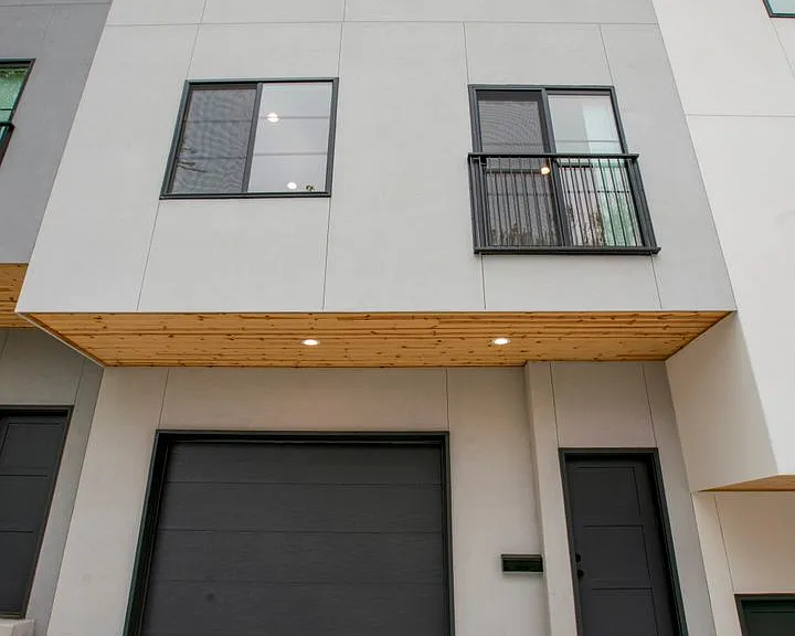 Quaker Condos - $300 Off Immediate Move-Ins! — Photo 21