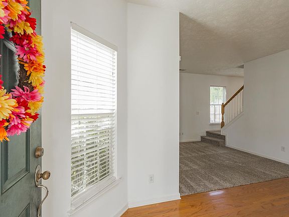 4th image of 3148 Langley Dr