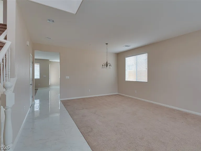 85 Avenza Dr — Photo 2