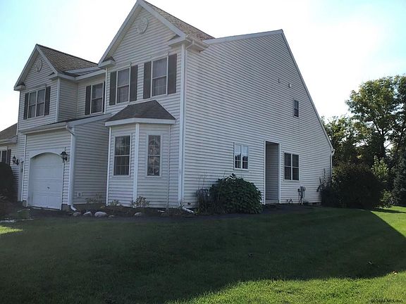 2nd image of 11 Paddlewheel Ct