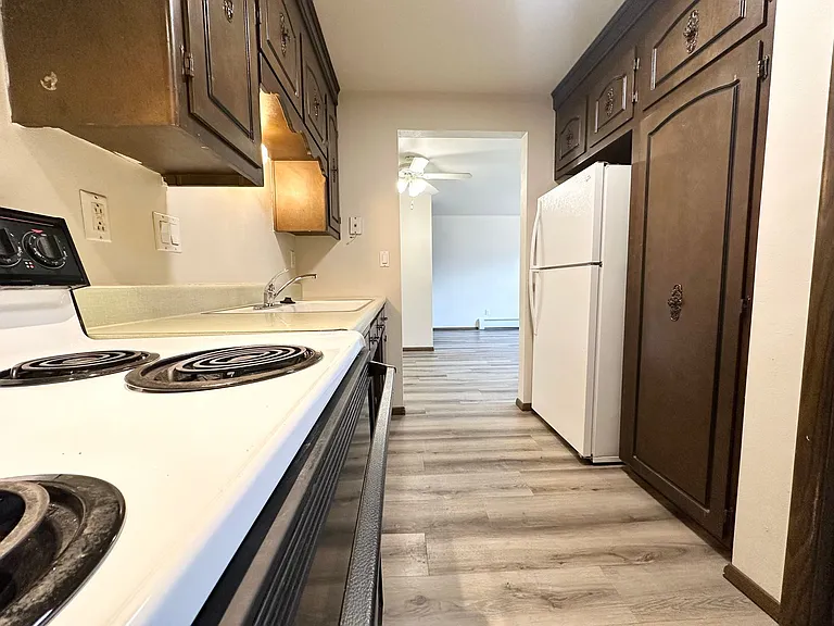 207 Fort Howard Ave — Photo 12