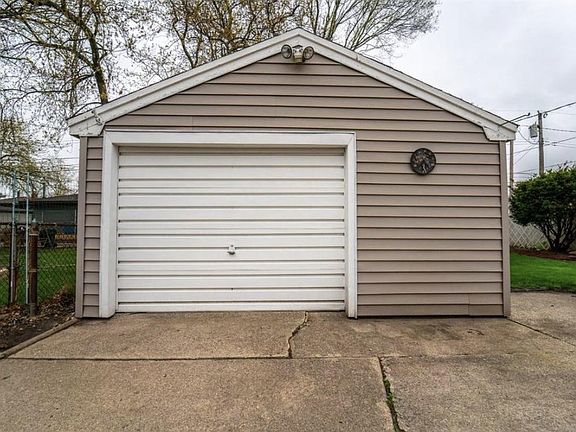 3rd image of 6541 Missouri Ave