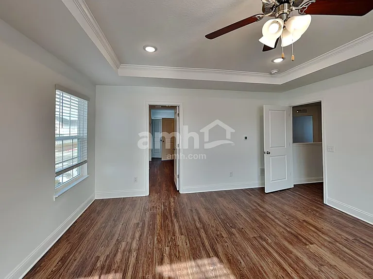 8428 Merlin Dr — Photo 11
