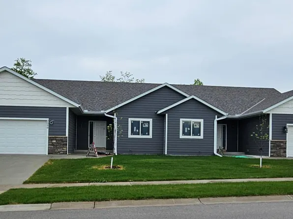 2040 13th St NW, Faribault, MN 55021