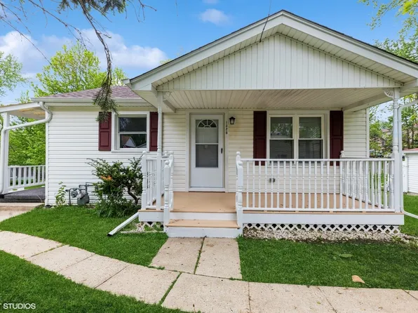 1328 Lumber St, Crete, IL 60417
