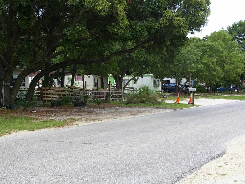 2nd image of 2036-2042 Americus Ave