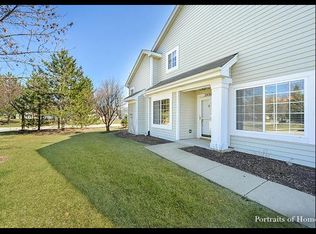 2400 Wilton Ln, Aurora, IL 60502