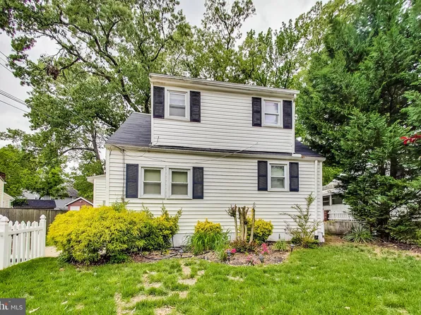 5804 Eastpine Dr, Riverdale, MD 20737